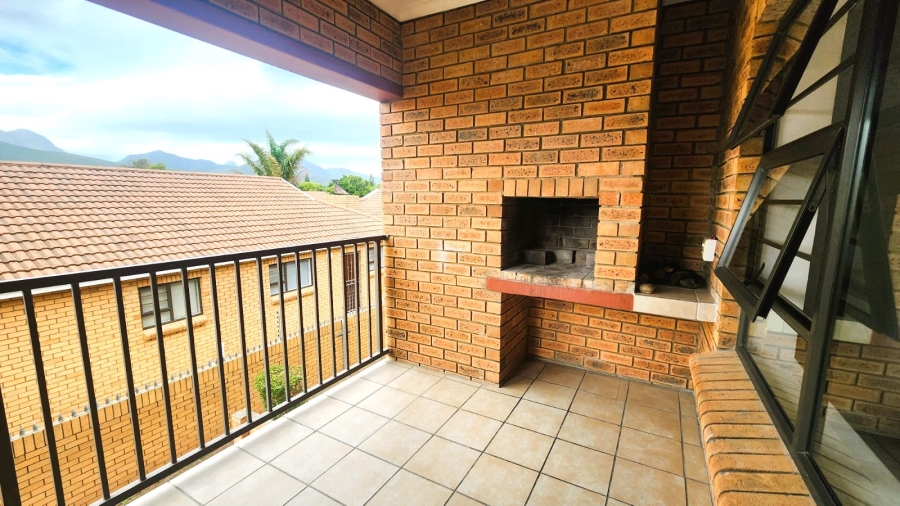 To Let 2 Bedroom Property for Rent in George East Western Cape